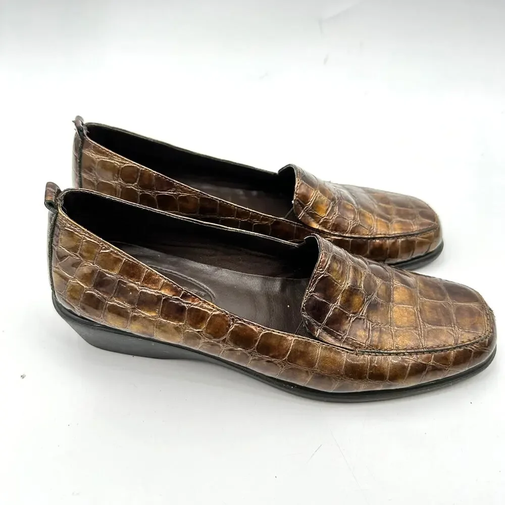 FLEXX Comfort Bronze Crocco Patent Leather Print Slip On Loafer // 7.5